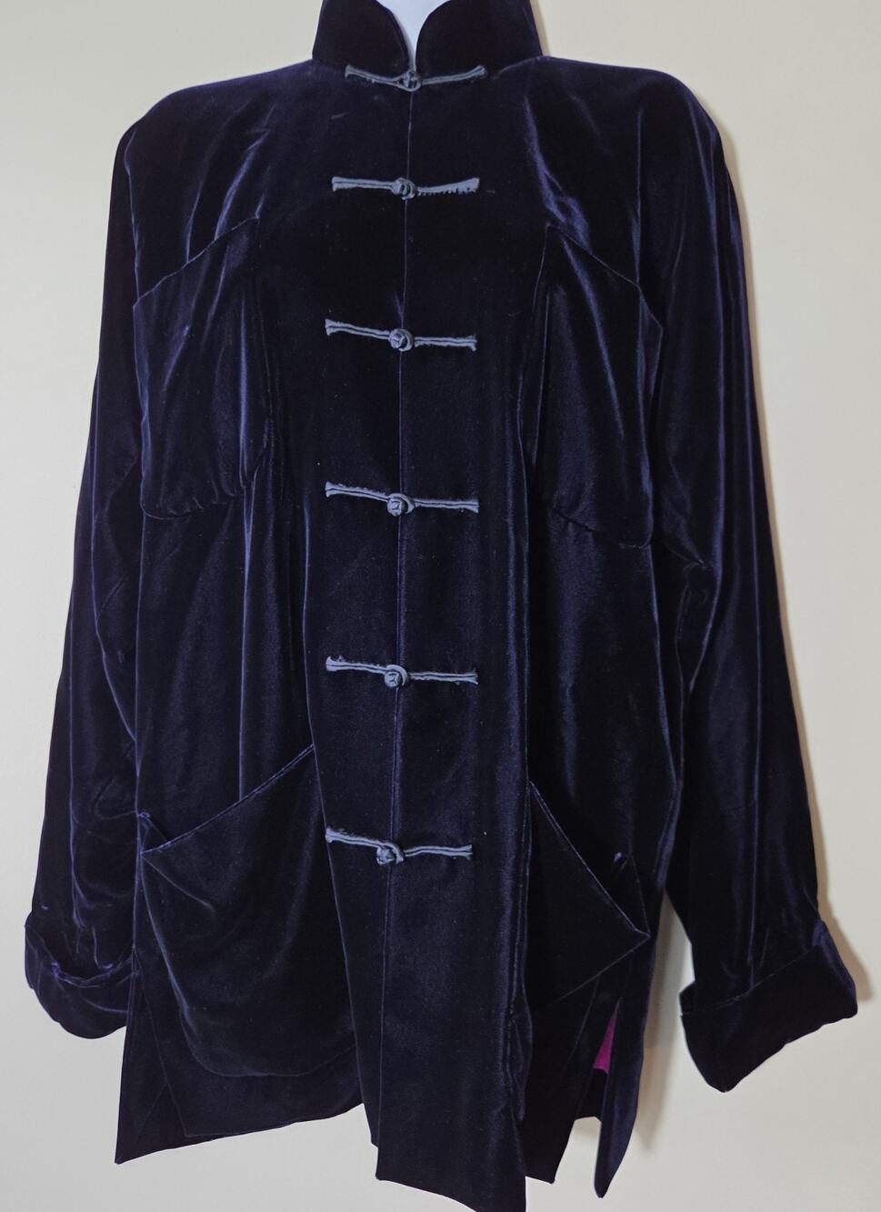 SHANGHAI TANG $1800 Purple Blue Velvet Jacket, Pink Silk Lining Size 4/US Size L